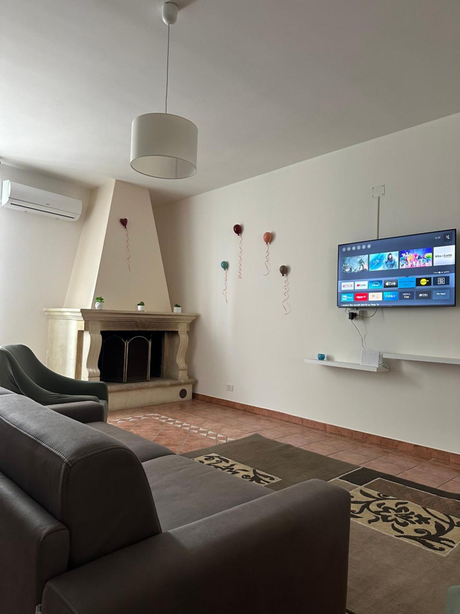 Appartamento Palazzo Dei Pavoni Brindisi Esterno foto